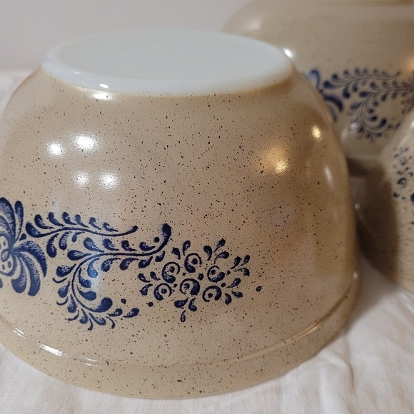 Pyrex Homestead Mixing Bowls Set - Picture 8 of 10